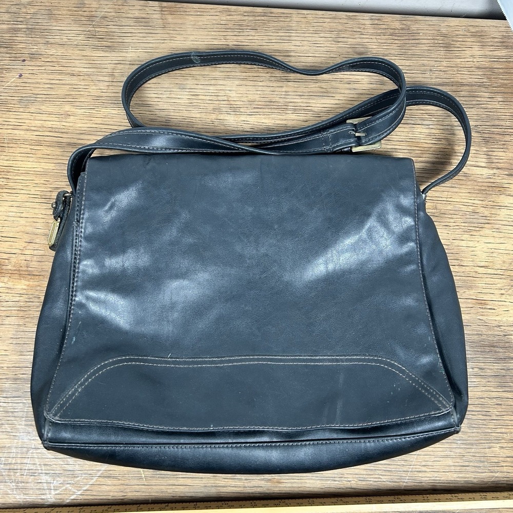 Butter Soft Leather Liz Claiborne Black Crossbody Shoulder Bag Purse Vtg